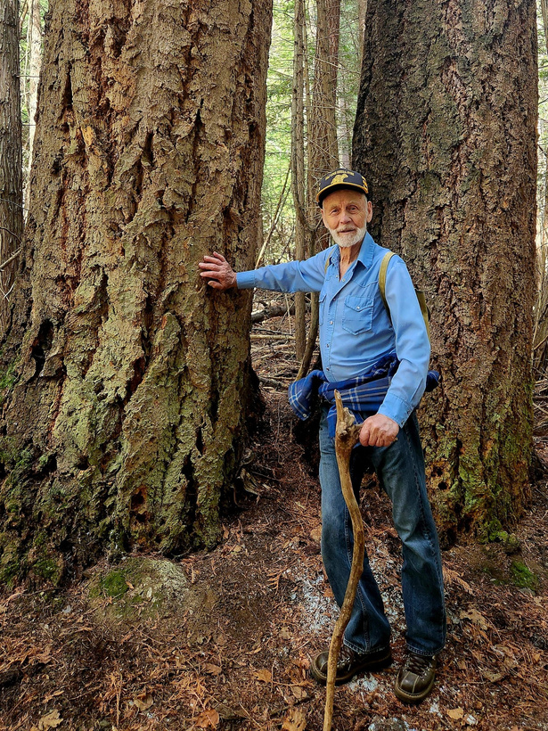 Lloyd Jeck on the Little Lost Lake trail